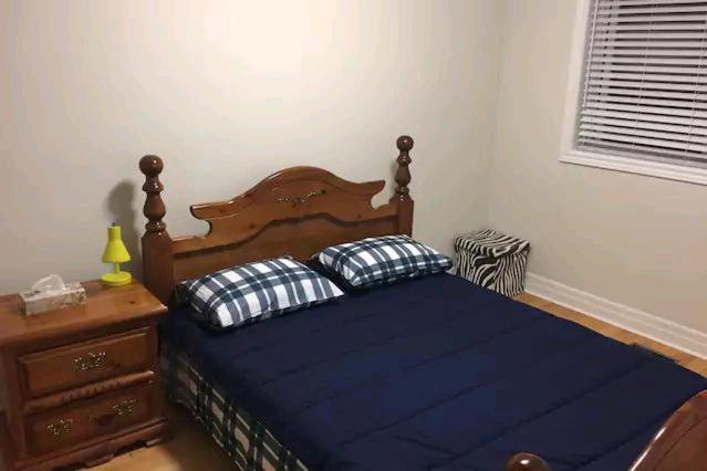 Private Rooms 5 Min Finch West Subway - York University Toronto Luaran gambar